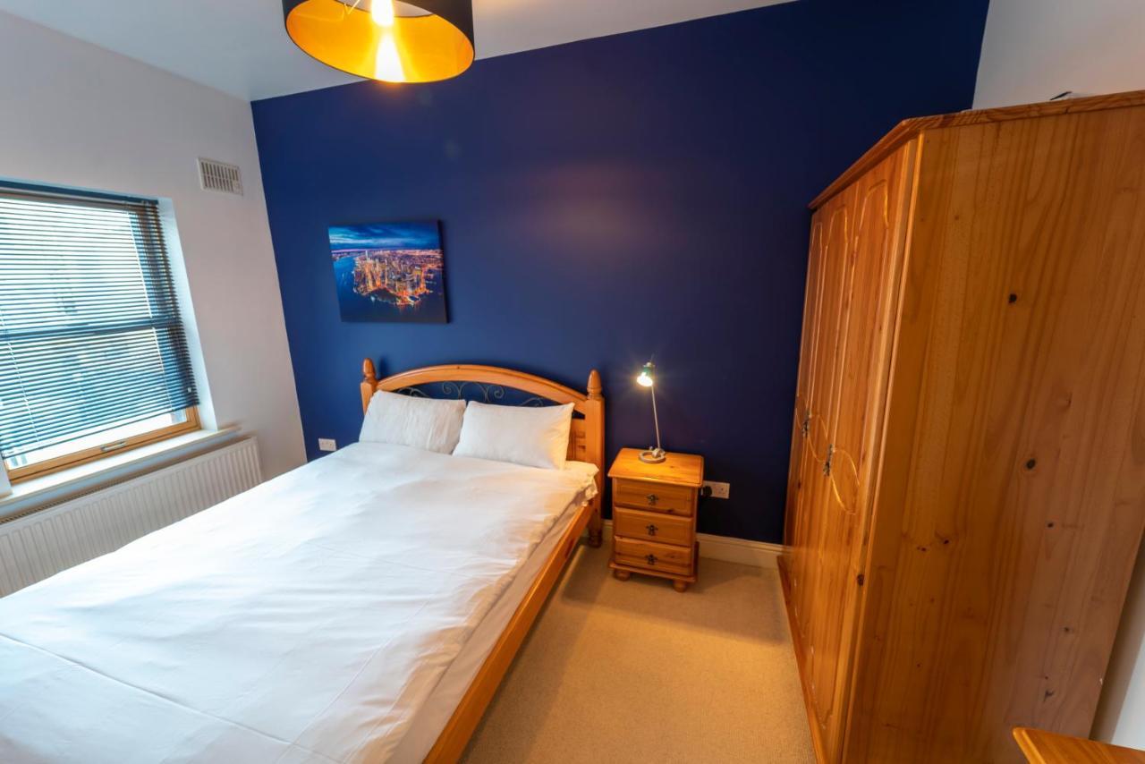 Stylish, Spacious 3 Bedroom Townhouse Galway Esterno foto